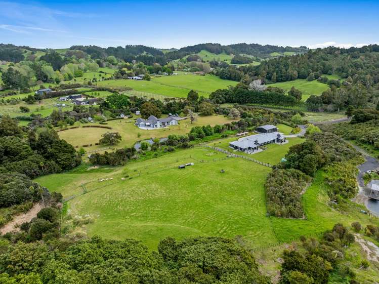 1166 Weranui Road Wainui_26