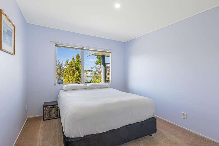 8 Jean Place Stanmore Bay_10