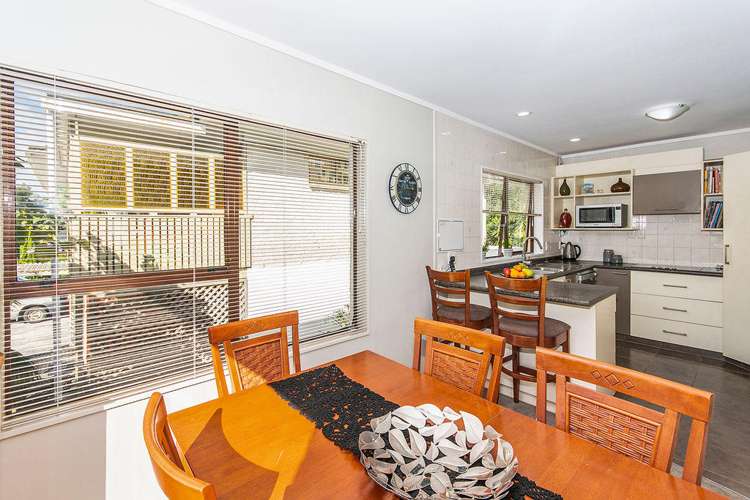 39 Nui Mana Place Te Atatu South_8