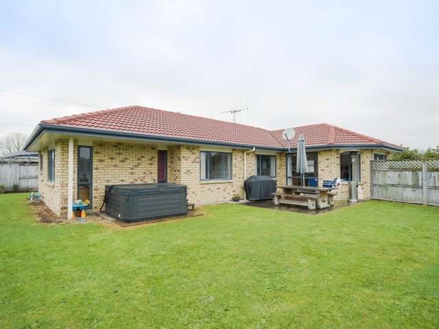 47 Stoneleigh Drive Chartwell_2