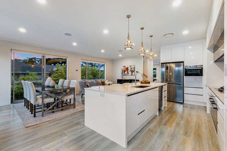 58 Colonial Drive Silverdale_13