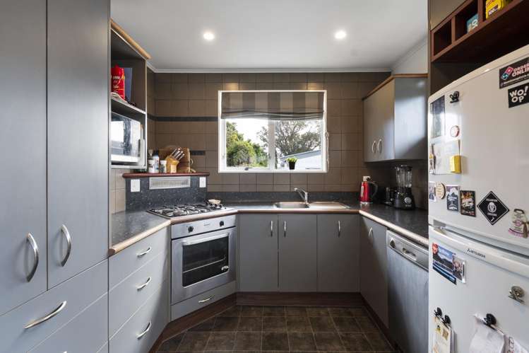 14 Dampier Avenue Awapuni_1