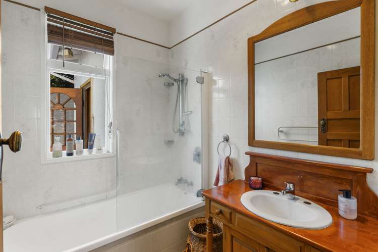 17 Cunningham Terrace Lyttelton_14