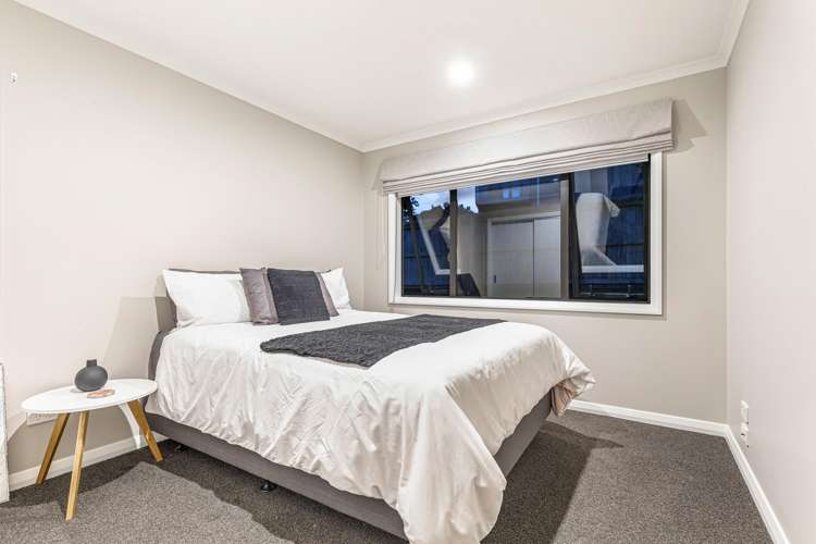 42 Leebank Crescent Riverhead_16