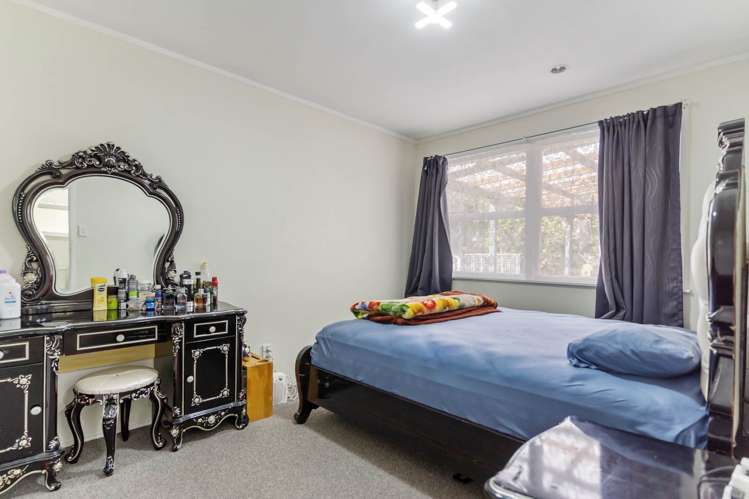 2/51 Eddowes Street Manurewa_1