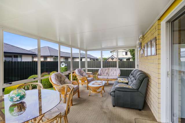 2/17 Nyoli Street Northcote_3