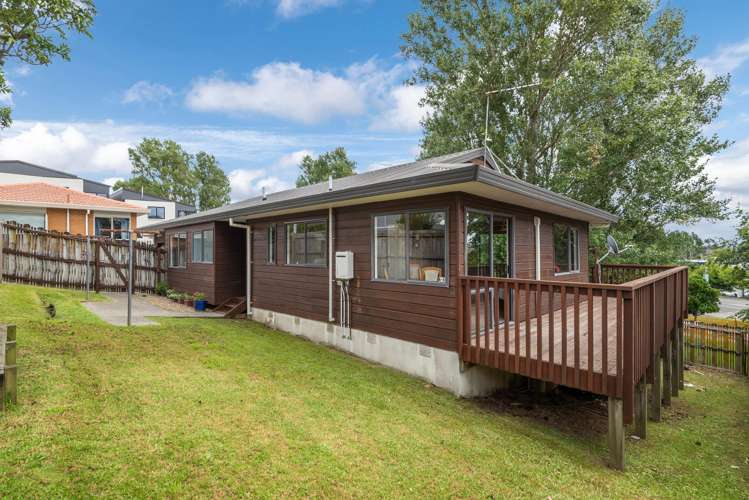 2/18 Altair Place Windsor Park_4