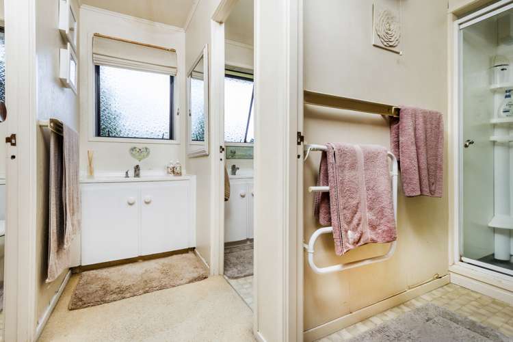 11 Serrata Place Browns Bay_10