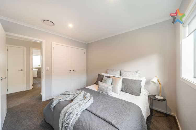 18 Martha Turnell Crescent Manor Park_7