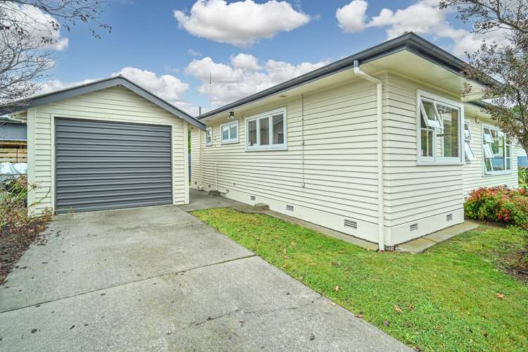 305 King Street South Hastings_14