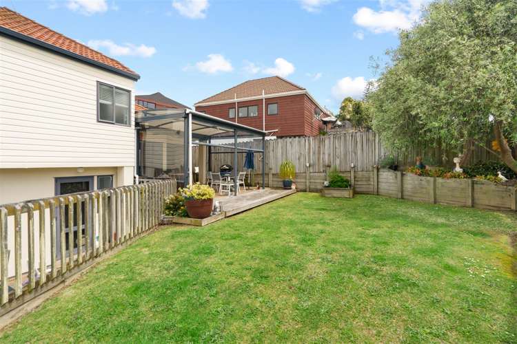1/8 Kells Place Botany Downs_11