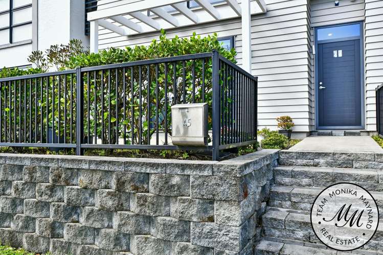 45 Eugenia Rise Totara Heights_22