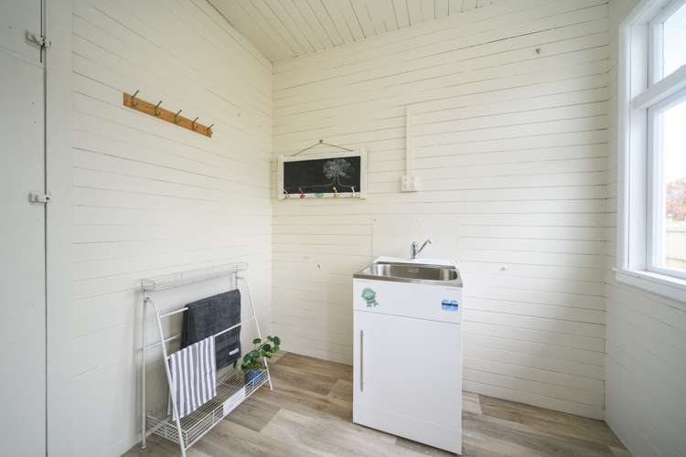 23 St Johns Avenue 10930_9