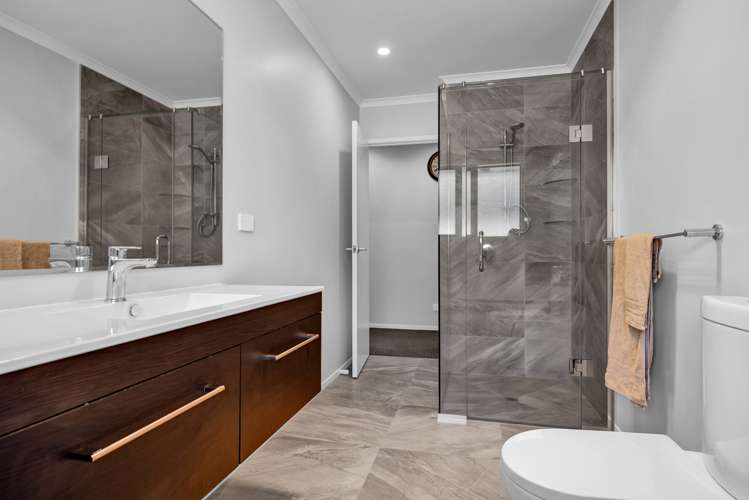 67 Magnolia Drive Westown_18