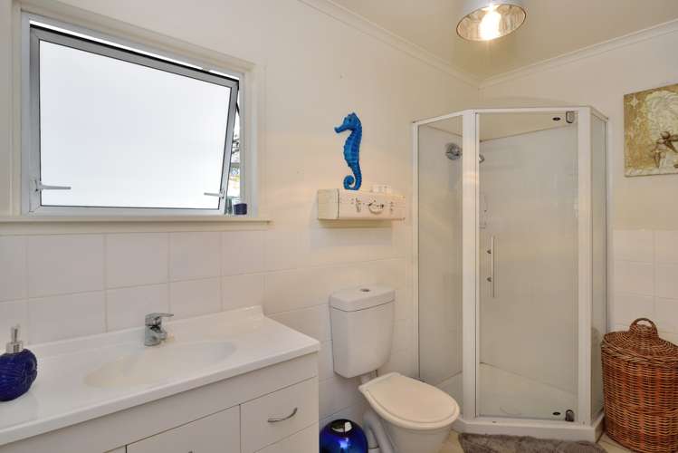 556 Whangaparaoa Road Stanmore Bay_12