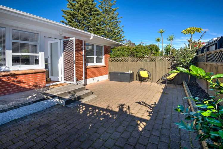 2/14 Waterloo Road Milford_11