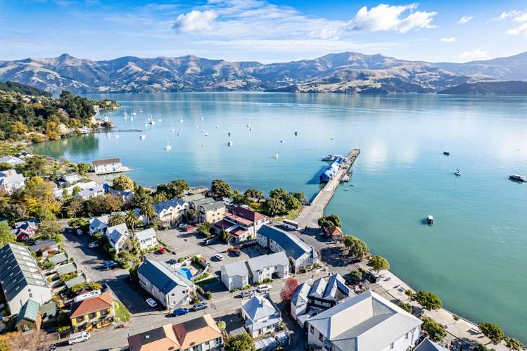 2e Church Street Akaroa_25