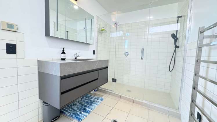 17 Kurahaupo Street Orakei_11