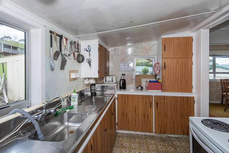 8 Hugh Barron Way Whananaki_7