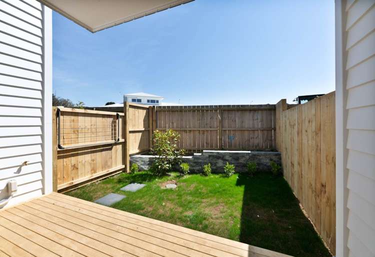 2/10 Becker Drive Weymouth_5