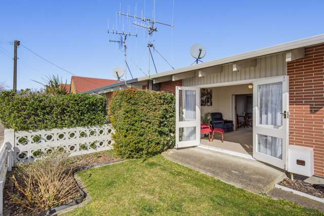 556 Queen Street East Levin_2