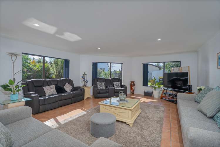 51 Cholmondeley Crescent_4
