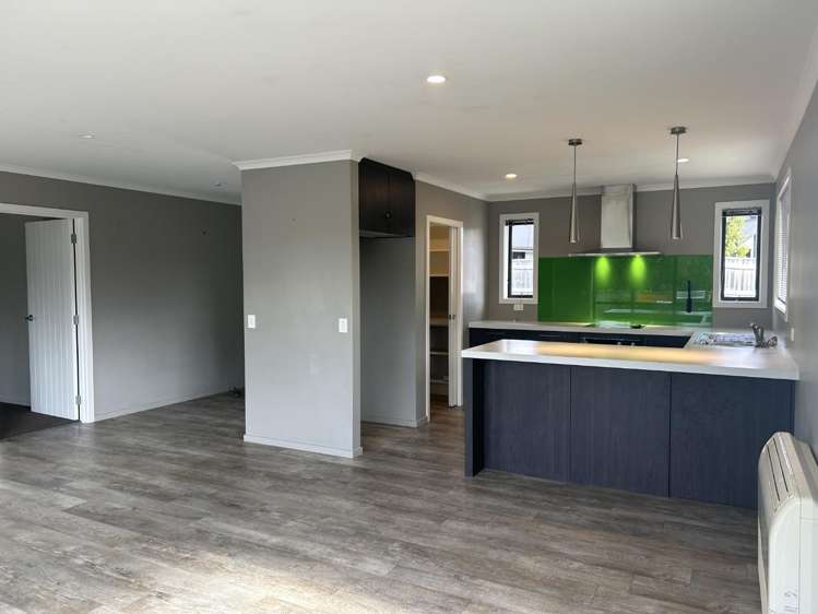 10 Les Wakefield Road 11192_1