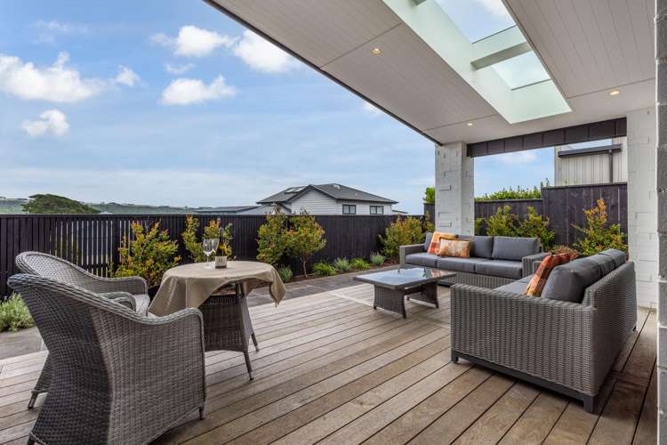 14 Rotorua Grove Aotea_29