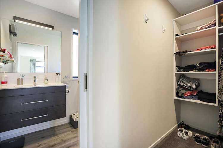 31 Geoff Geering Drive Netherby_18