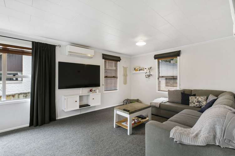 5 Phoenix Place Dinsdale_4