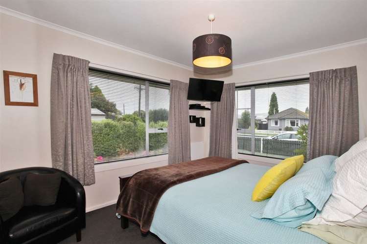 22 Neill Street Hornby_5