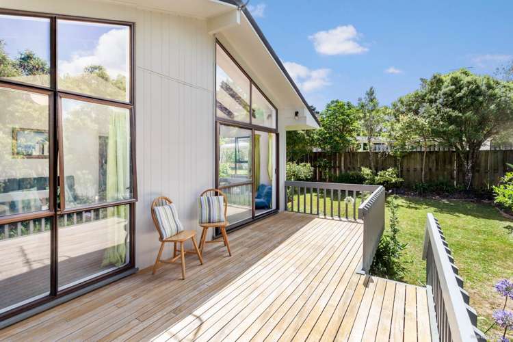 1/15 Tetrarch Place Totara Vale_11