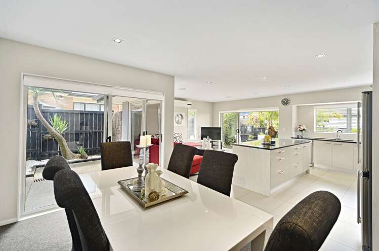 9 Bilancia Place Flat Bush_9