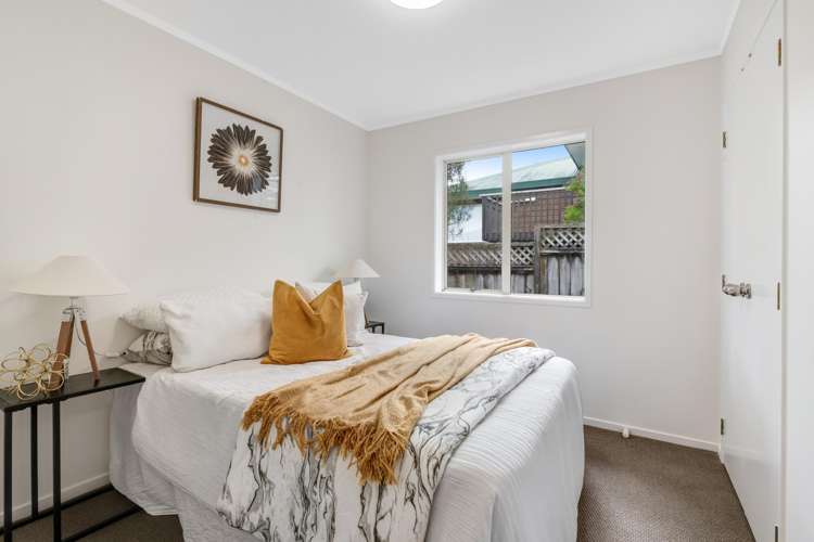 9 Goldfinch Rise Unsworth Heights_12