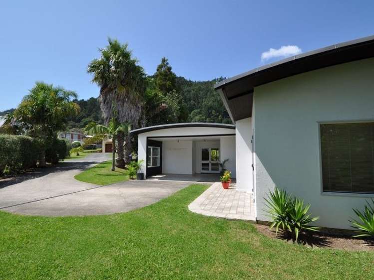 104 The Yardarm Pauanui_8