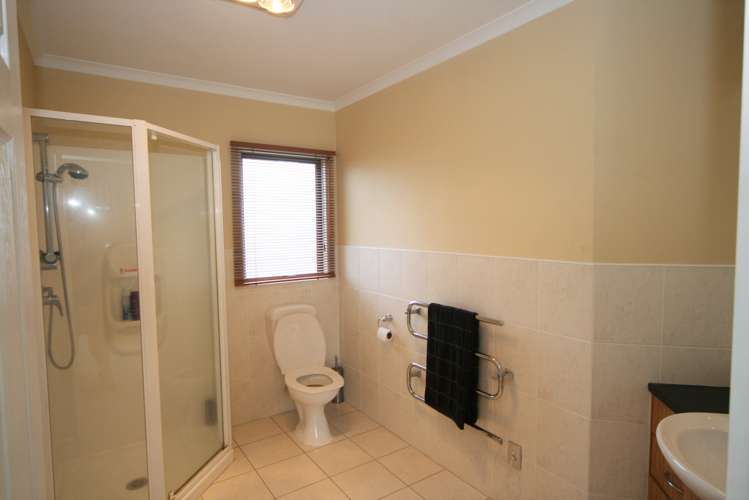 451 Old Te Atatu Road Te Atatu Peninsula_11