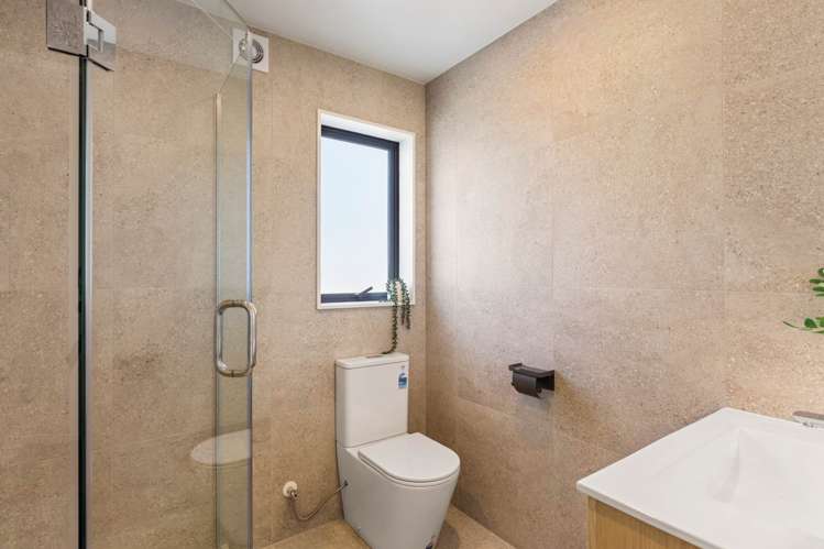 22 Baker Place Onehunga_11