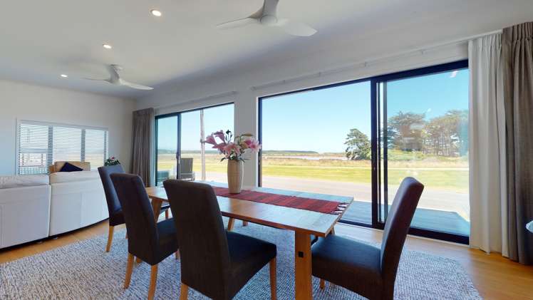 2 Carter Crescent Foxton Beach_7