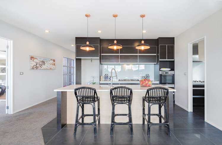 14 Ruth Craig Place Stanmore Bay_9