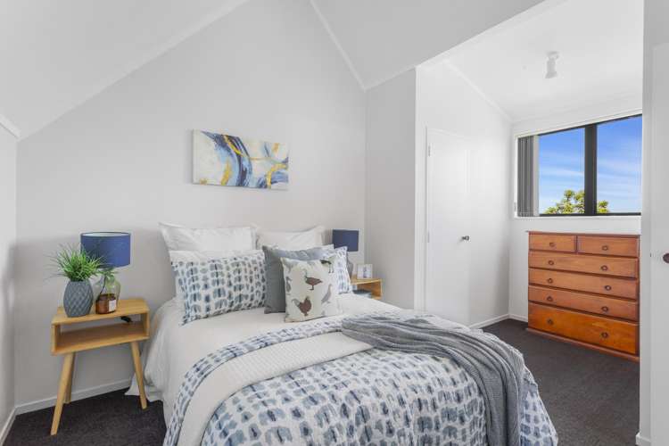 2/24 Leven Lane Totara Heights_10