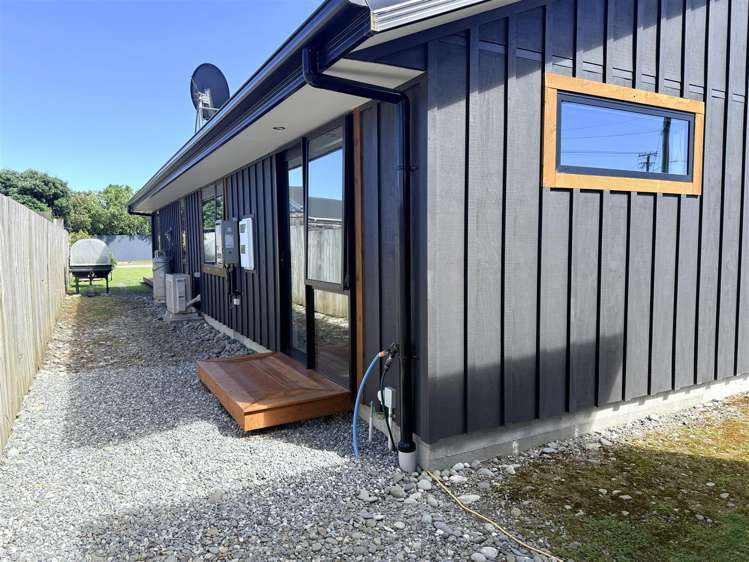 64 Blake Street Blaketown_21