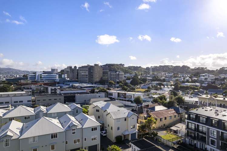 3/10 Colombo Street Newtown_16