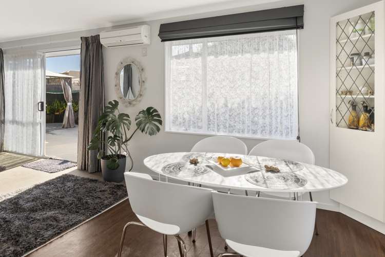 9 Vining Crescent Stoke_7