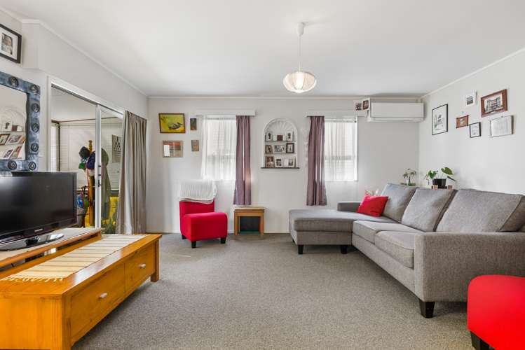 1/67 Abbotts Way Remuera_15