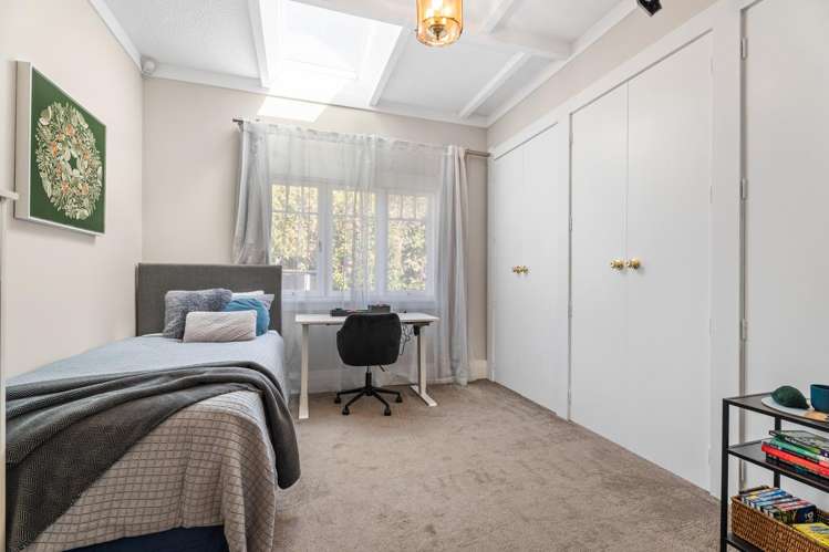 8 Epworth Avenue Royal Oak_23