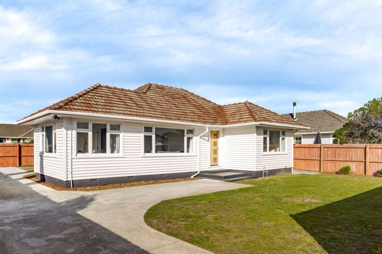 227 Pine Avenue South New Brighton_17