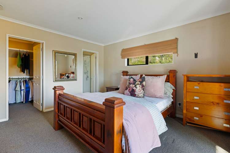 84 Highbrook Way Whatawhata_13