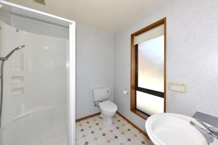 4 Harlech Mews Avonhead_15