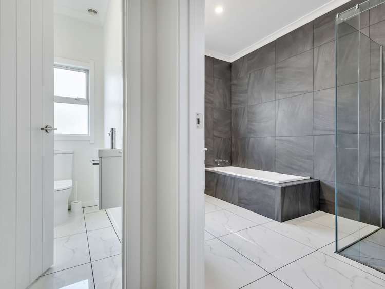 2 Drovers Way Frimley_11