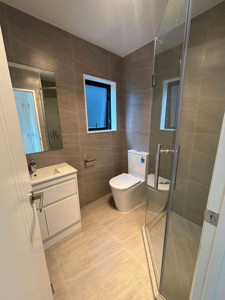 2/46 Dale Crescent Pakuranga_4